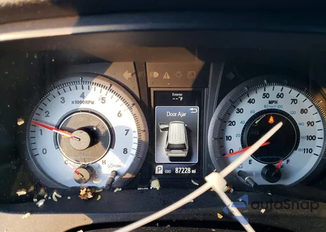 2016 Toyota Sienna Se from USA, damaged, VIN 5TDXK3DC3GS715912